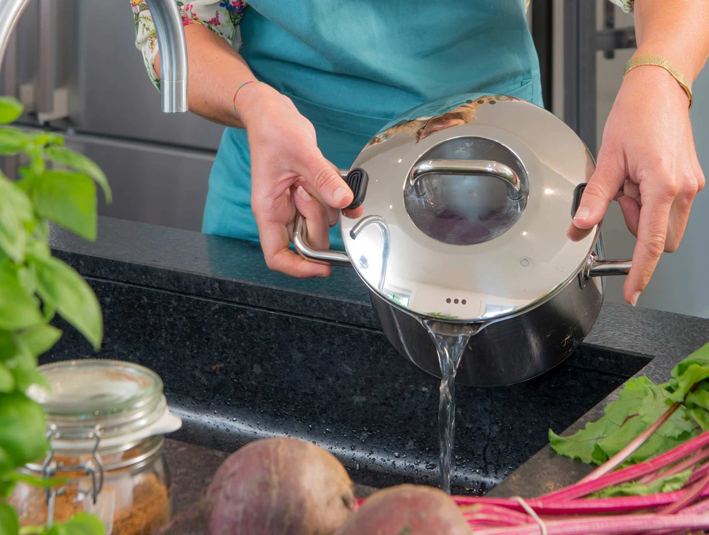 Sola Kookpan Met Deksel Zuma - ø 24 Cm / 5.5 Liter 4 Sola Kookpan Met Deksel Zuma - ø 24 Cm / 5.5 Liter - Afbeelding 2