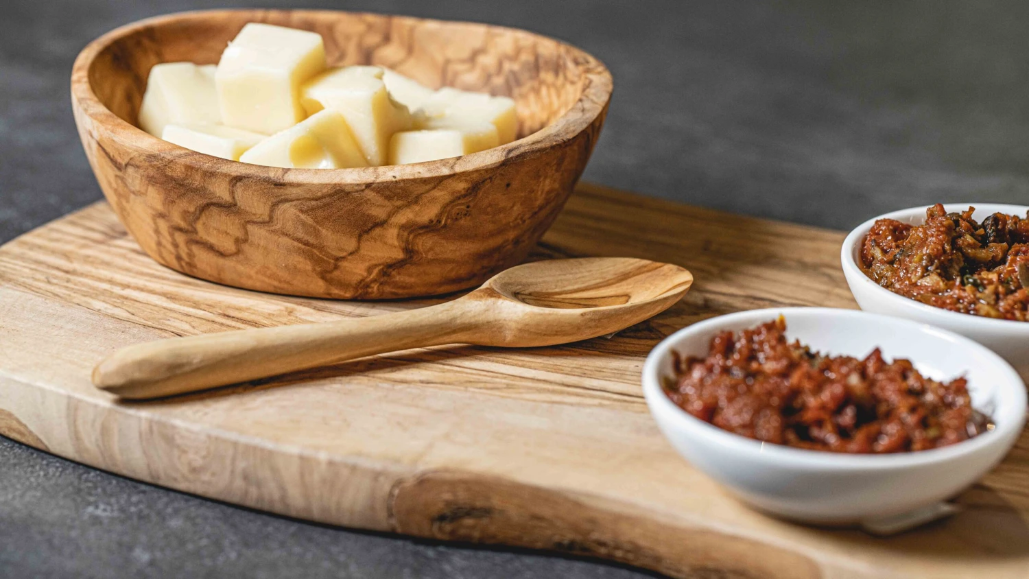 Jay Hill Sauslepel Tunea - Olijfhout - 30 Cm 7 Jay Hill Sauslepel Tunea - Olijfhout - 30 Cm - Afbeelding 5